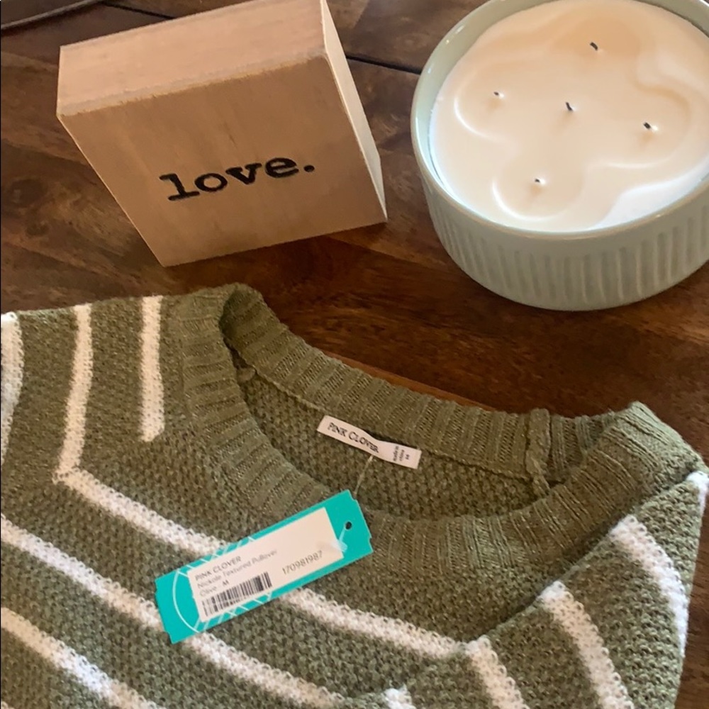Pullover-  Olive (size M)